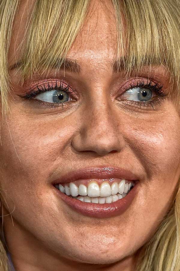 Miley Cyrus celebrity closeup