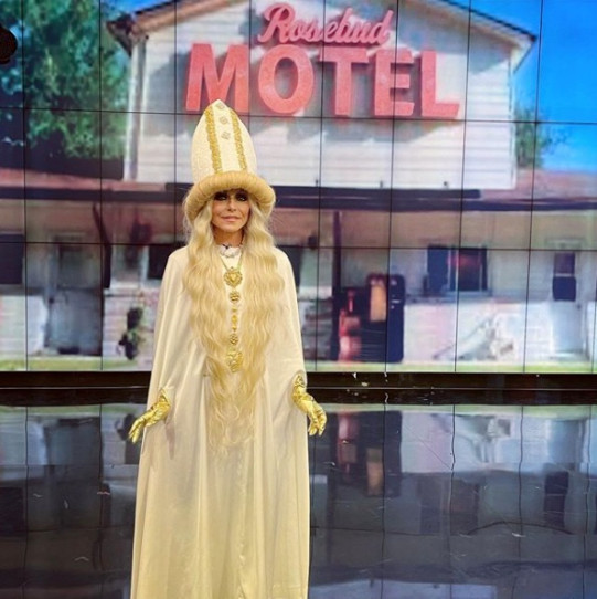 kelly ripa moira rose halloween costume