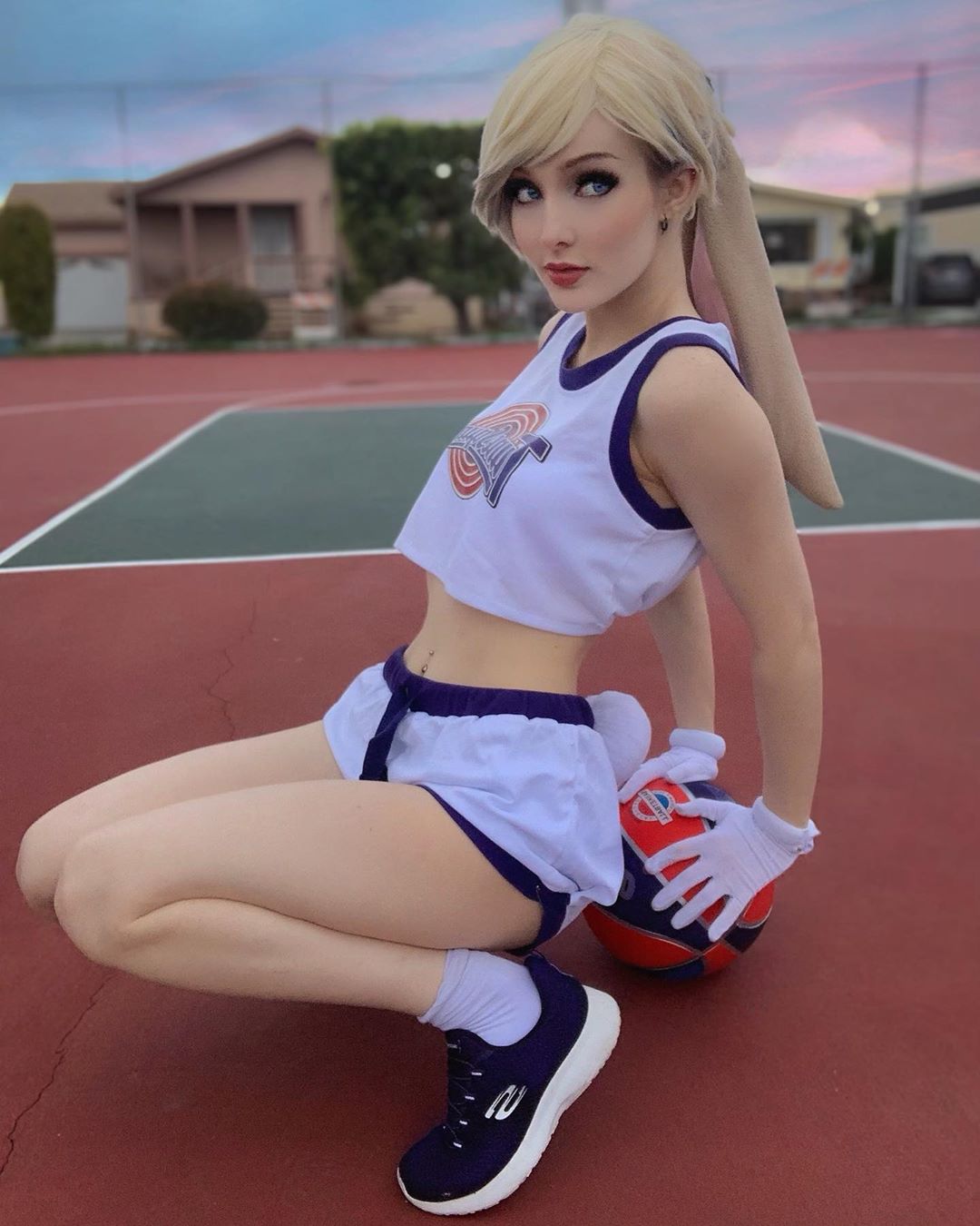 Lola Bunny cosplay 13