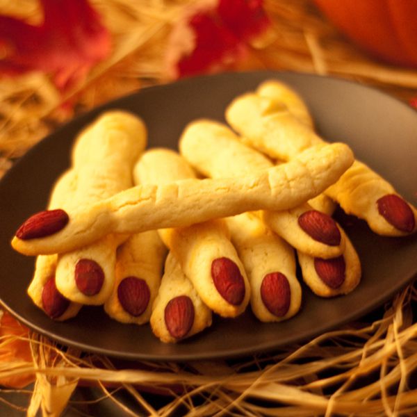 501265 spooky witches fingers JVarriano 1x1 1 ca75f5f174df4f52901cded9169dfc38